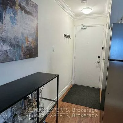 42, Queen, Bolton North, Caledon