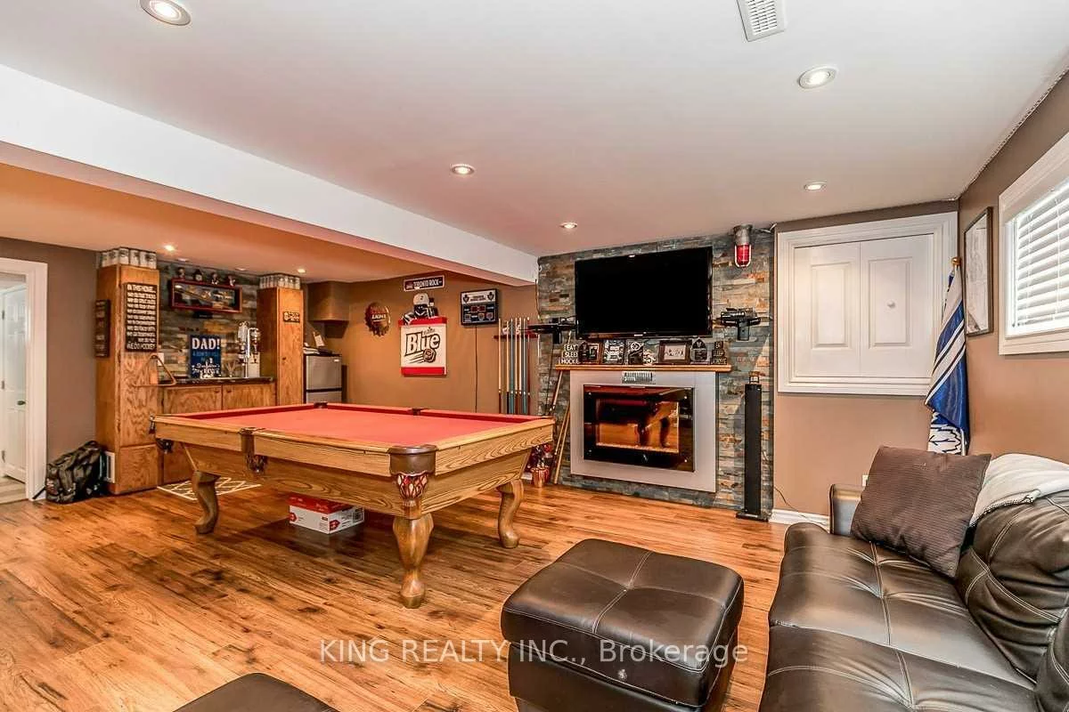 40, Victoria, Mono Mills, Caledon