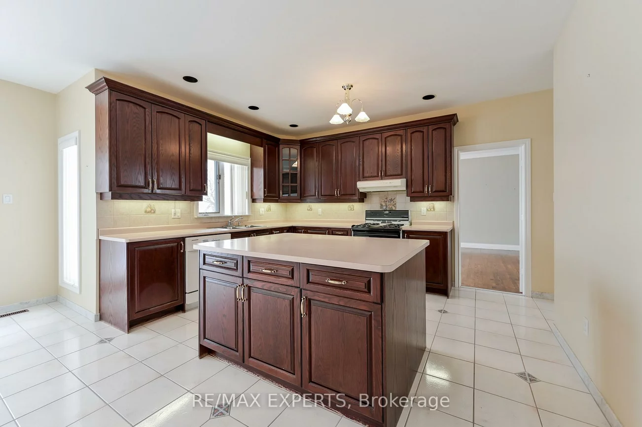 13668, Emil Kolb, Bolton West, Caledon