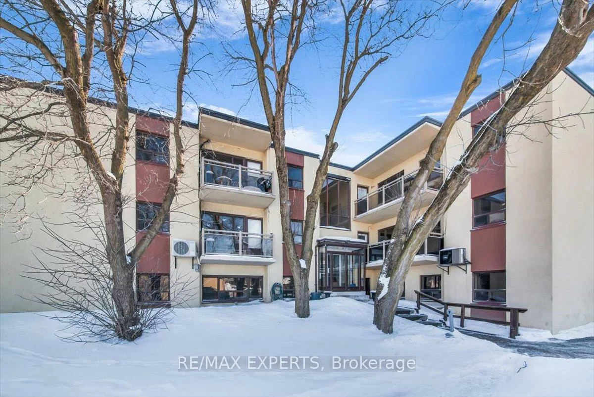 16, William, Bolton West, Caledon