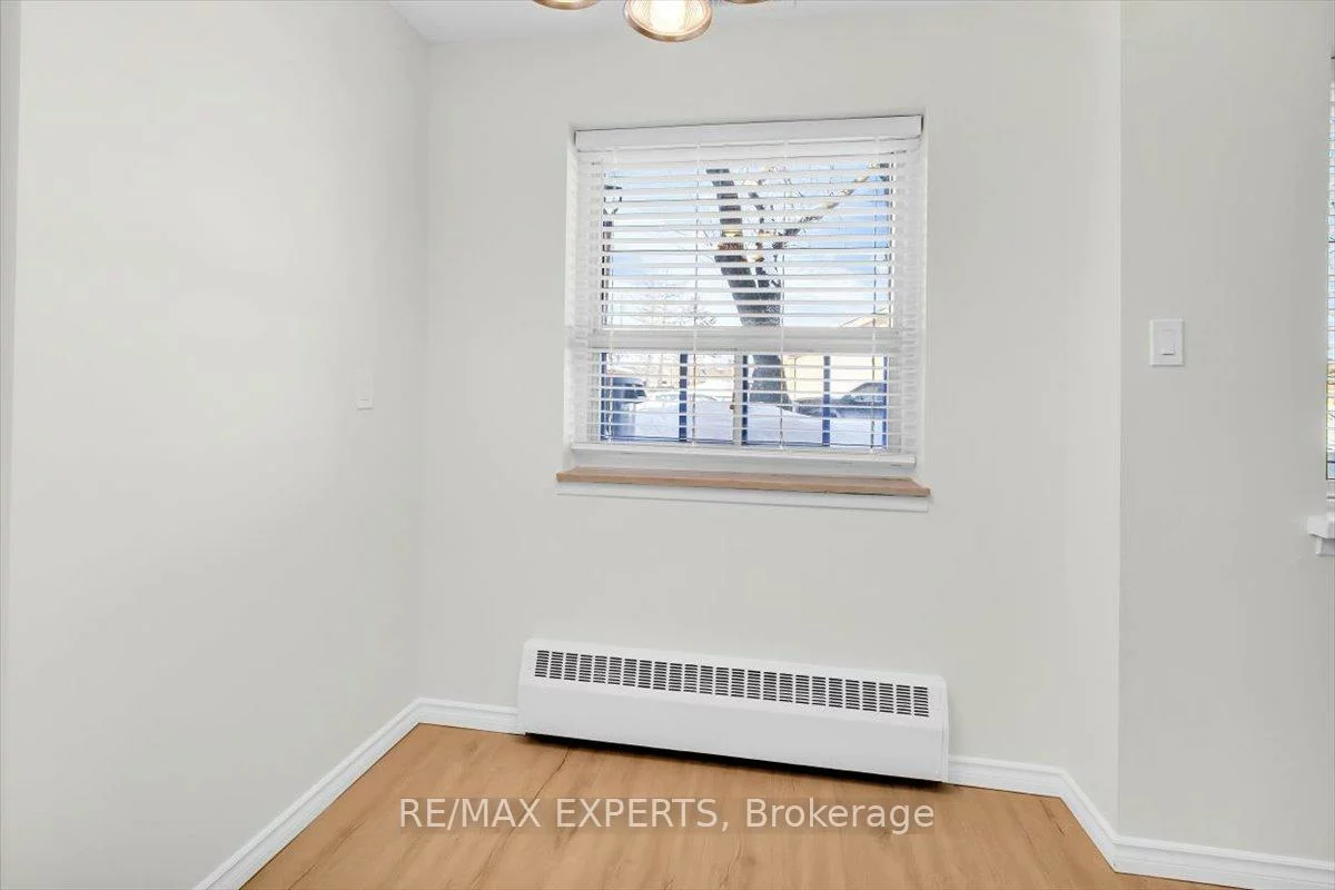 16, William, Bolton West, Caledon