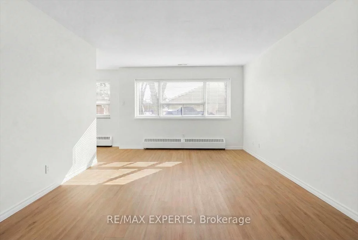 16, William, Bolton West, Caledon