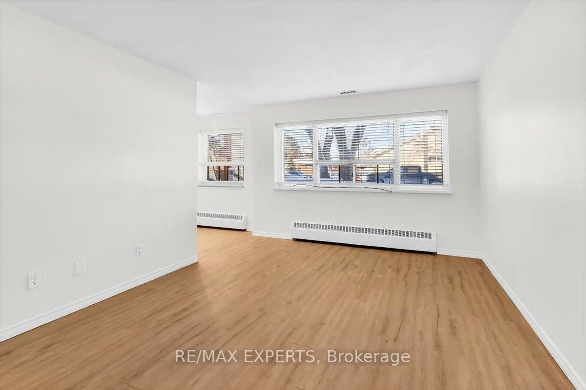 16, William, Bolton West, Caledon