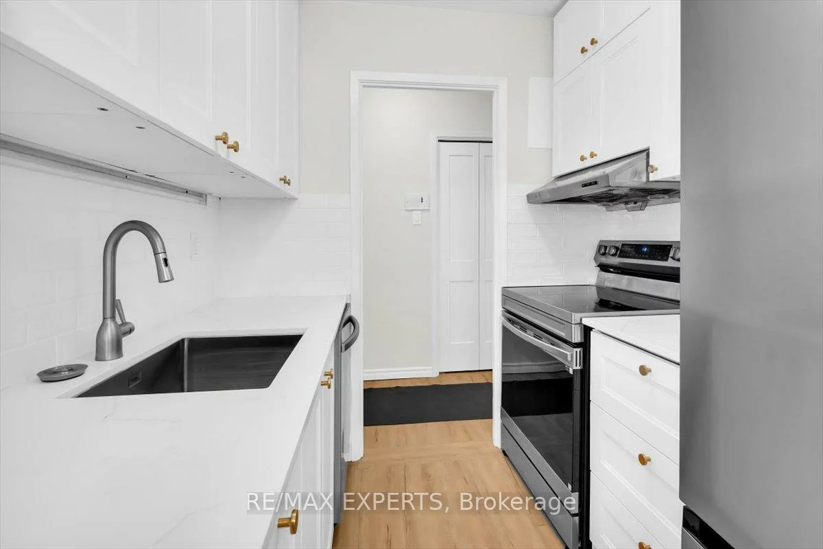 16, William, Bolton West, Caledon