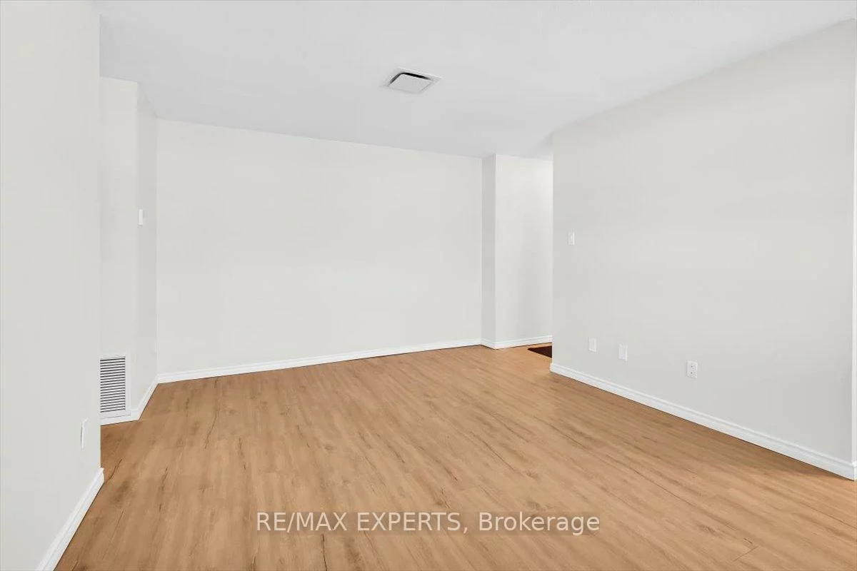 16, William, Bolton West, Caledon