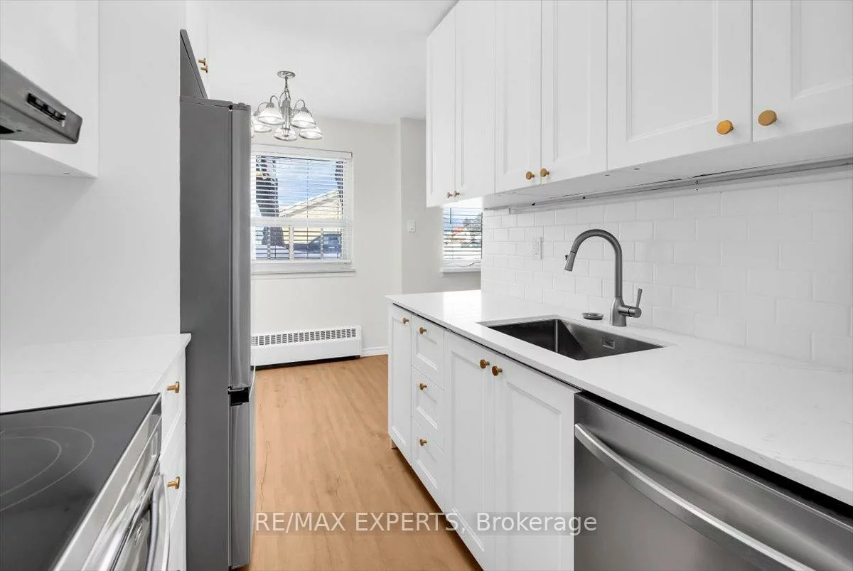 16, William, Bolton West, Caledon