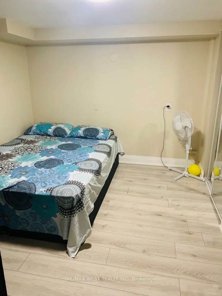 54, James, Bolton East, Caledon