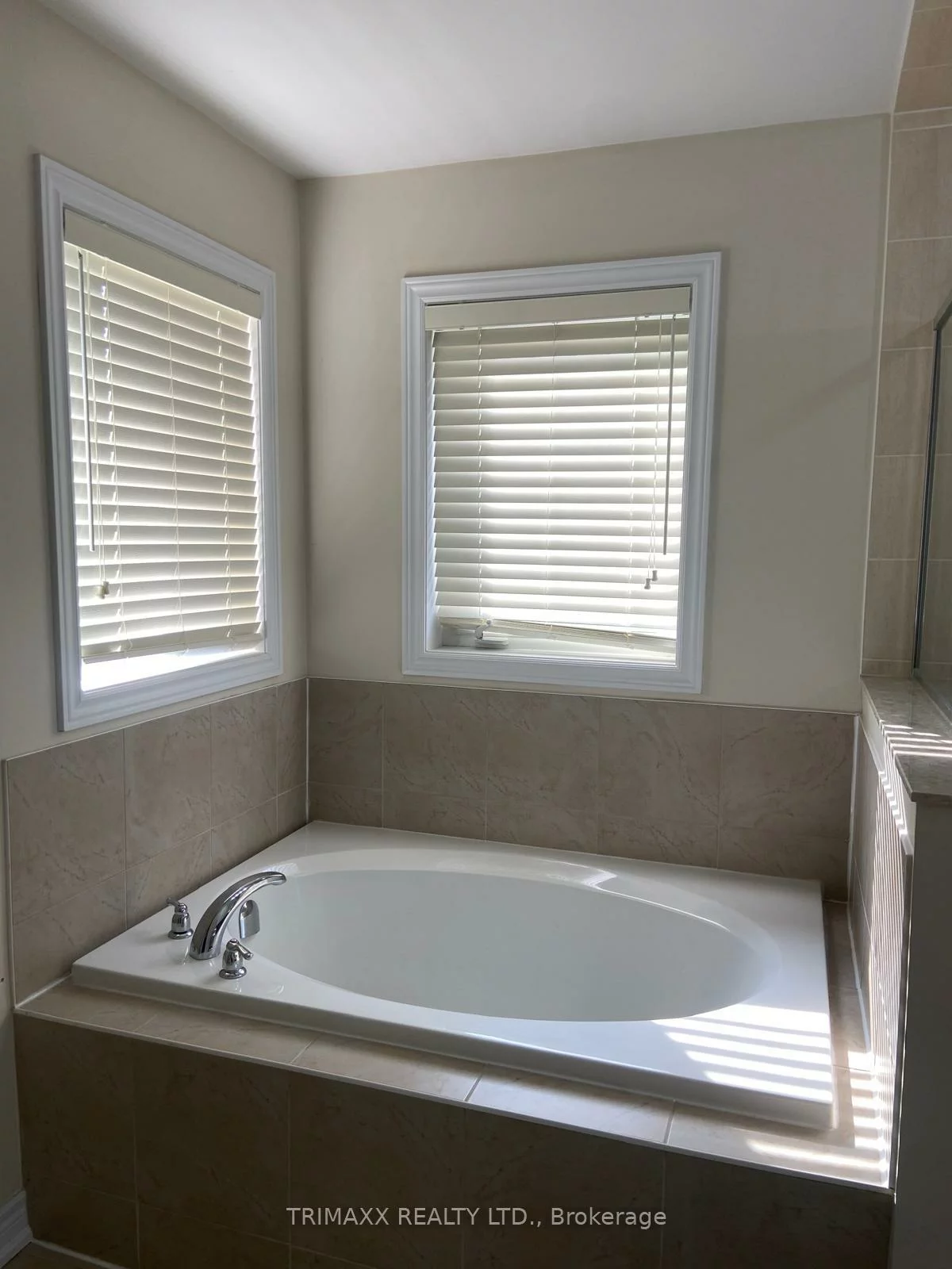 7, Vinewood, Rural Caledon, Caledon