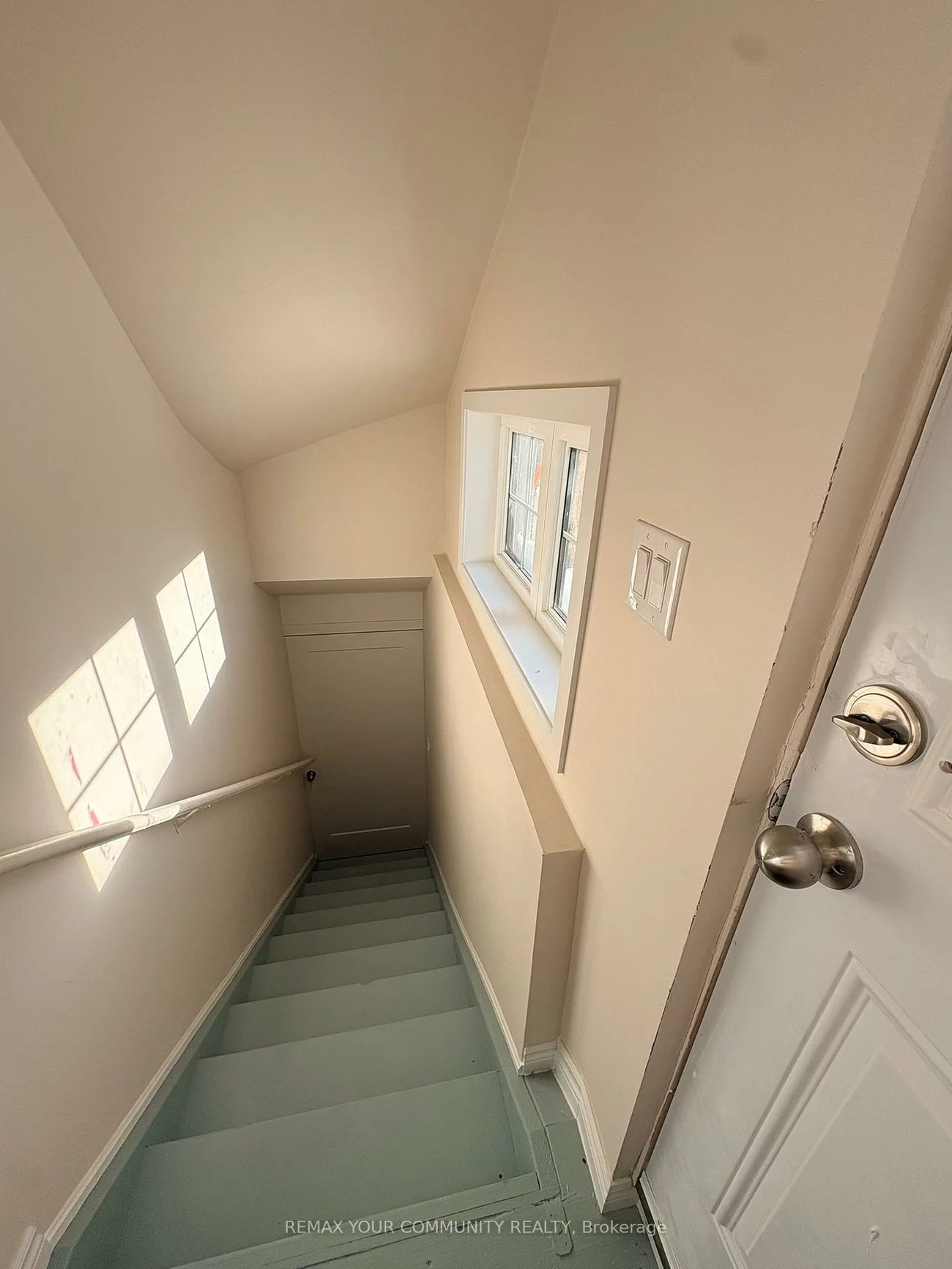 19, Queens, Bolton East, Caledon