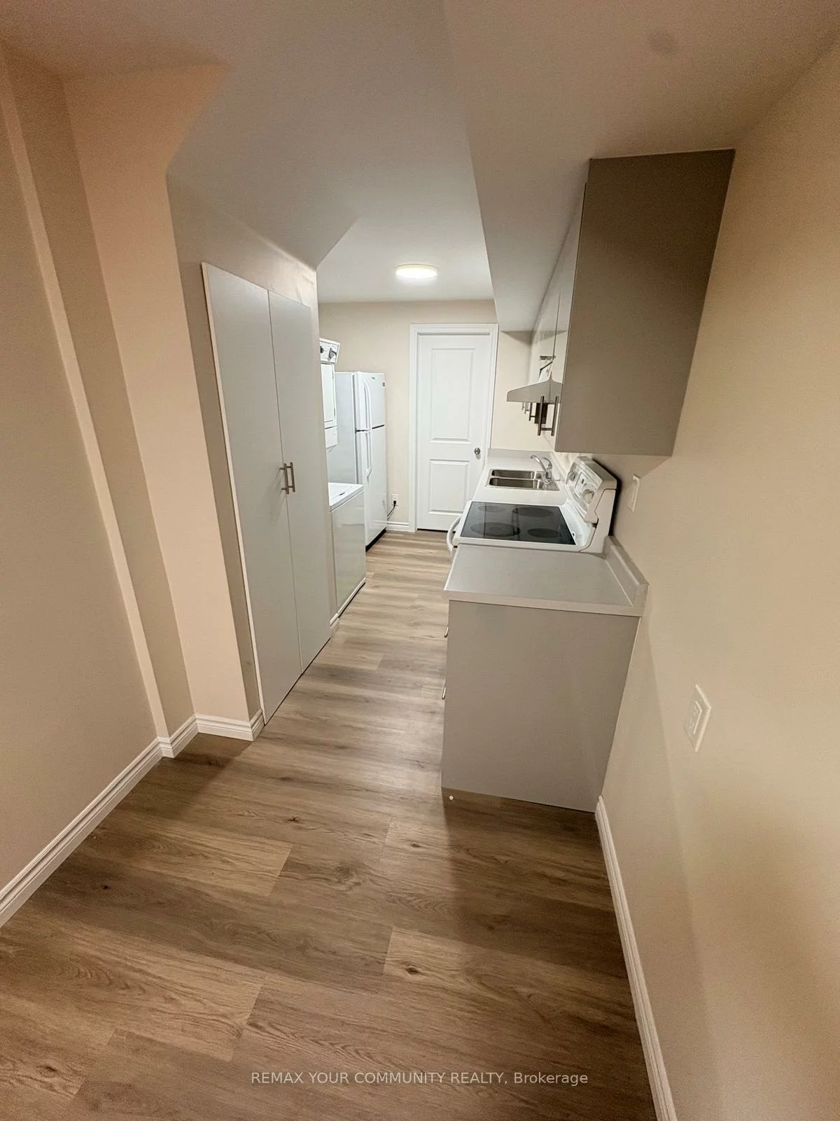 19, Queens, Bolton East, Caledon