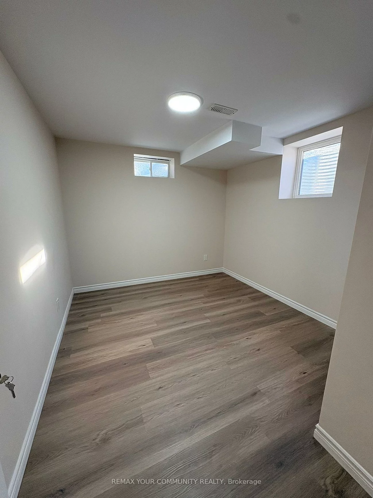 19, Queens, Bolton East, Caledon