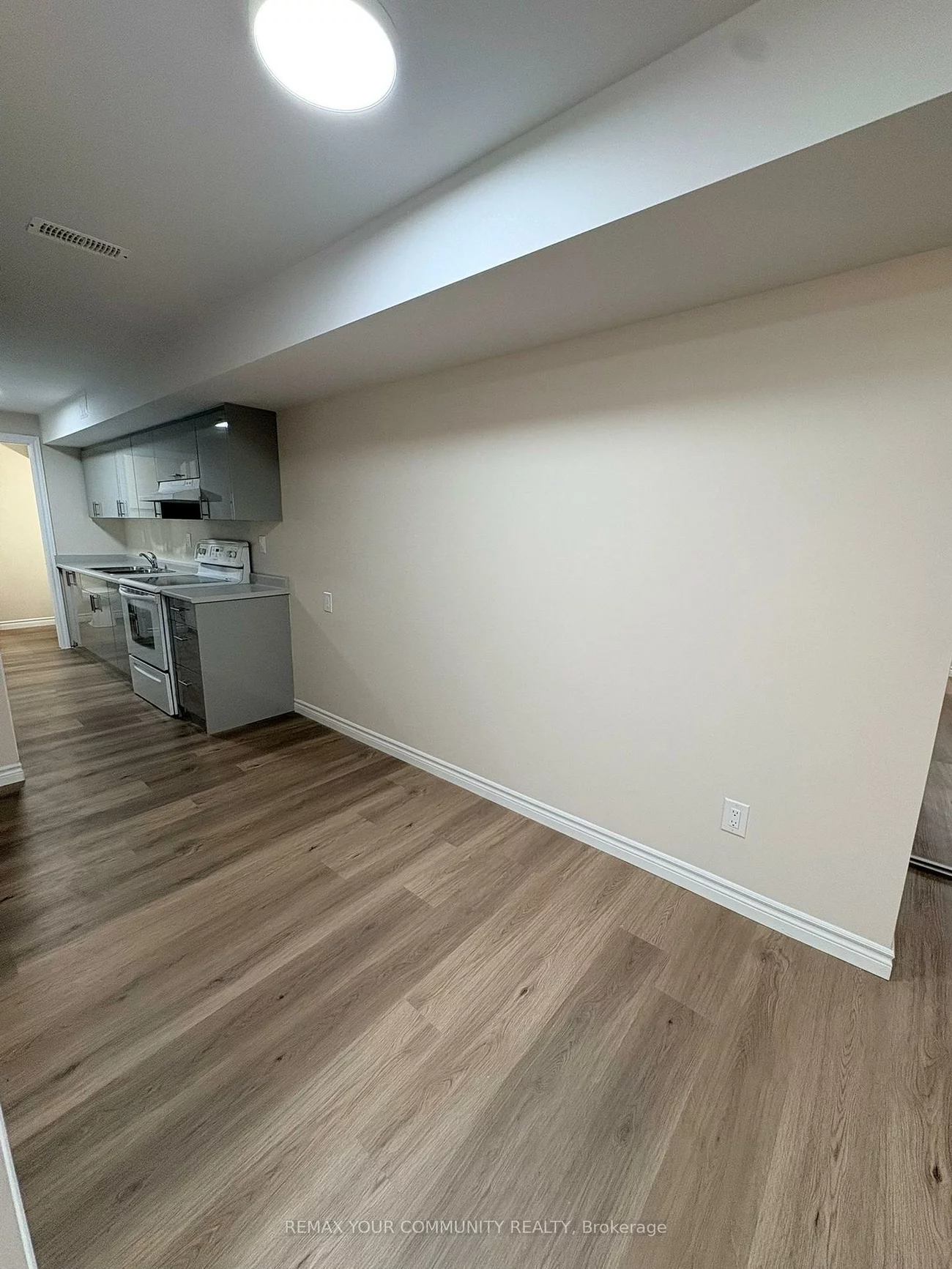 19, Queens, Bolton East, Caledon