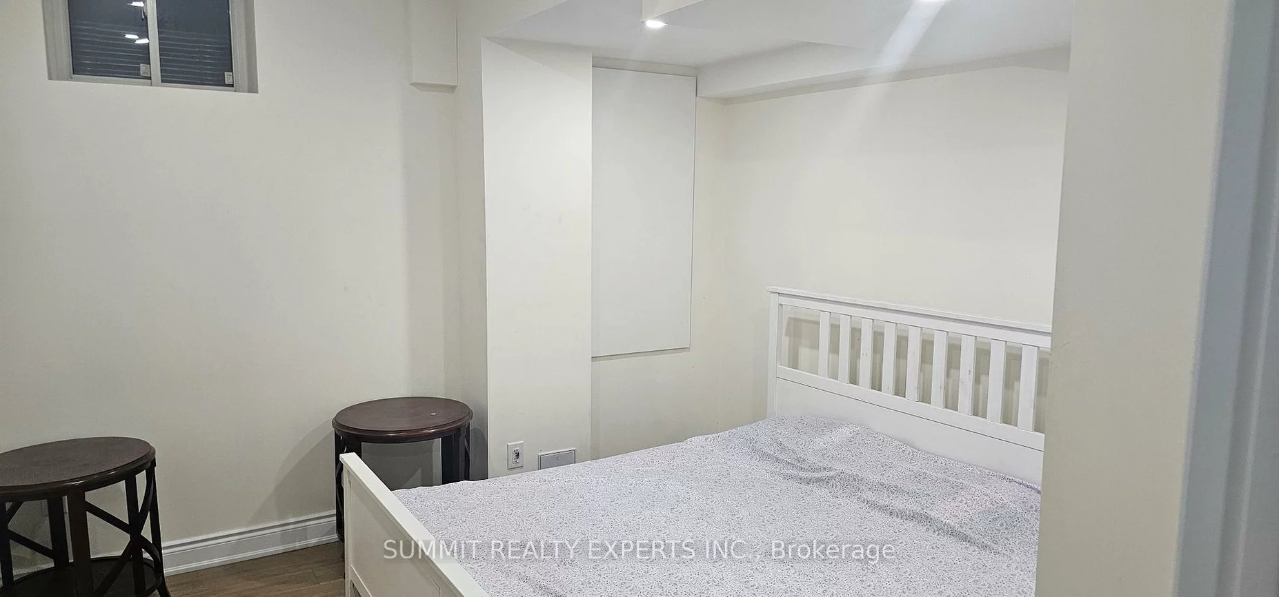 27, James Walker, Caledon East, Caledon