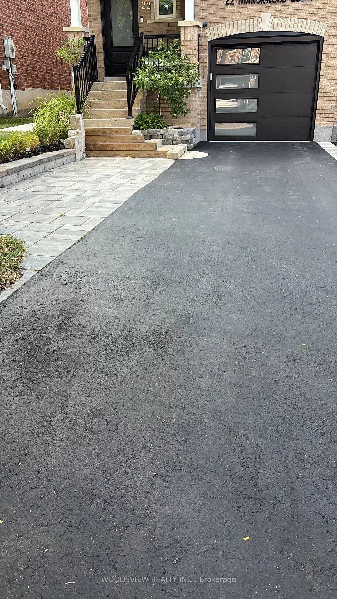 22, Manorwood, Bolton North, Caledon