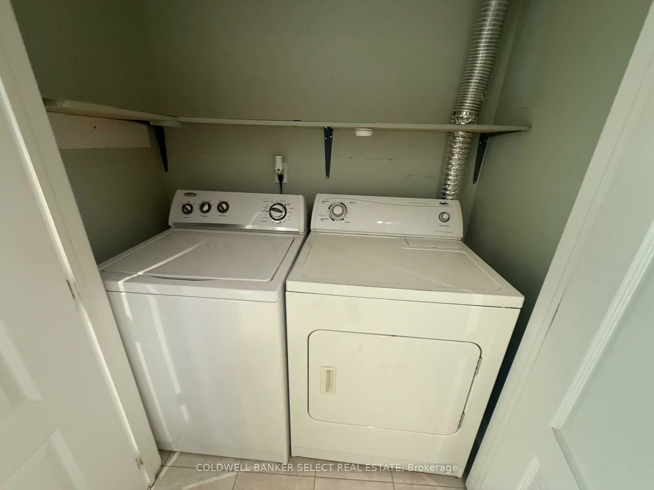 13, Gray Park, Bolton West, Caledon