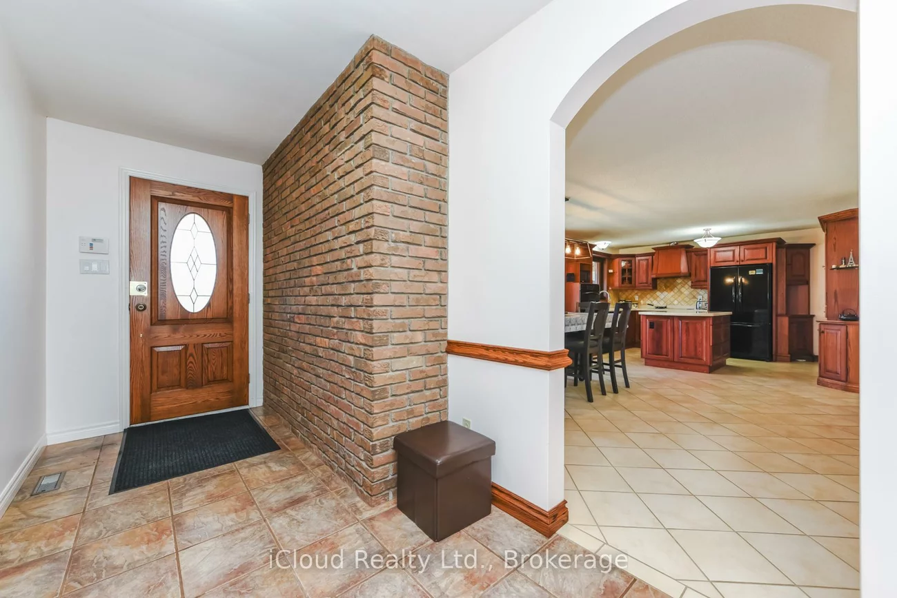 3, Cedar, Caledon Village, Caledon