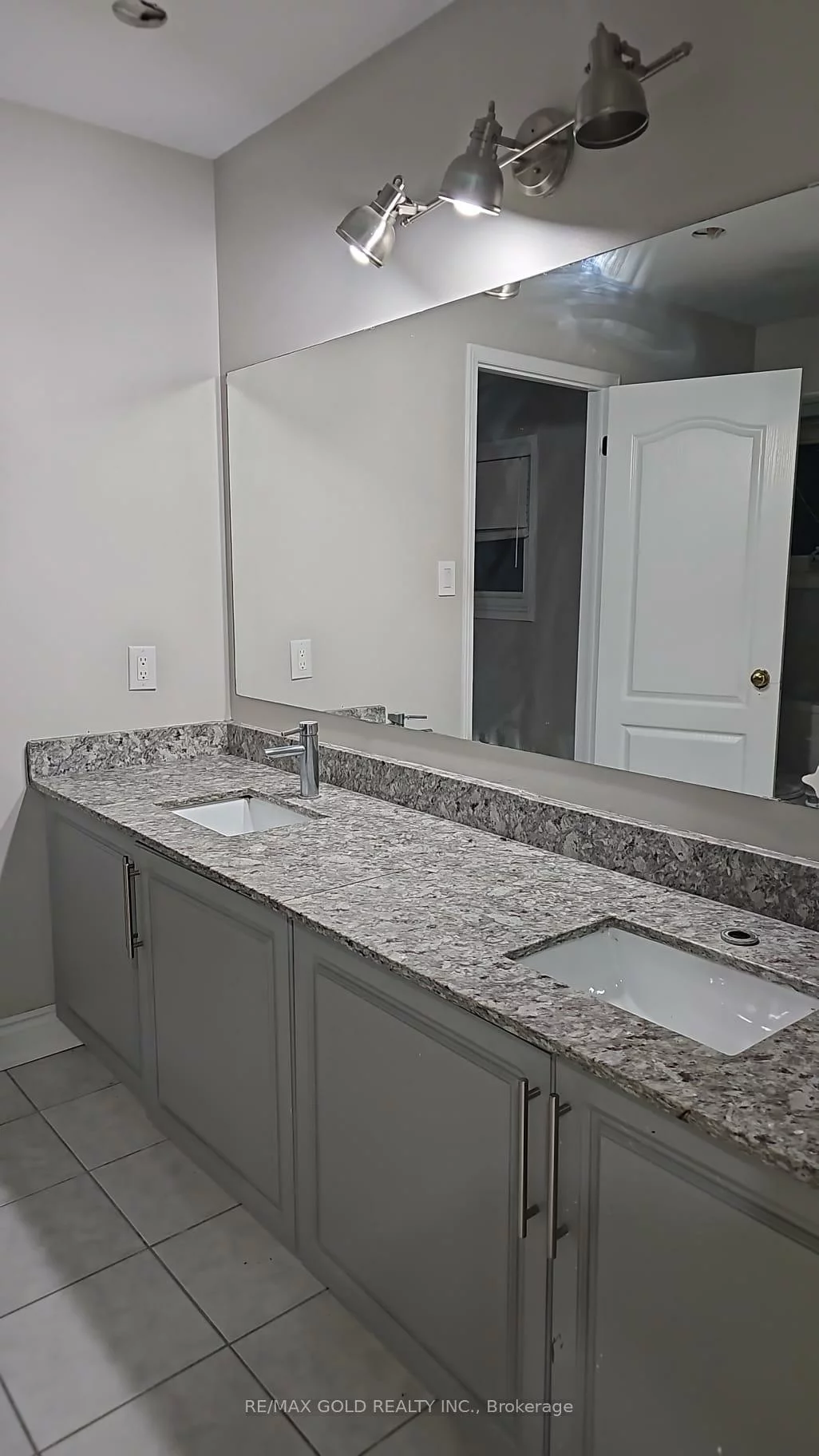 45, Livingston, Rural Caledon, Caledon