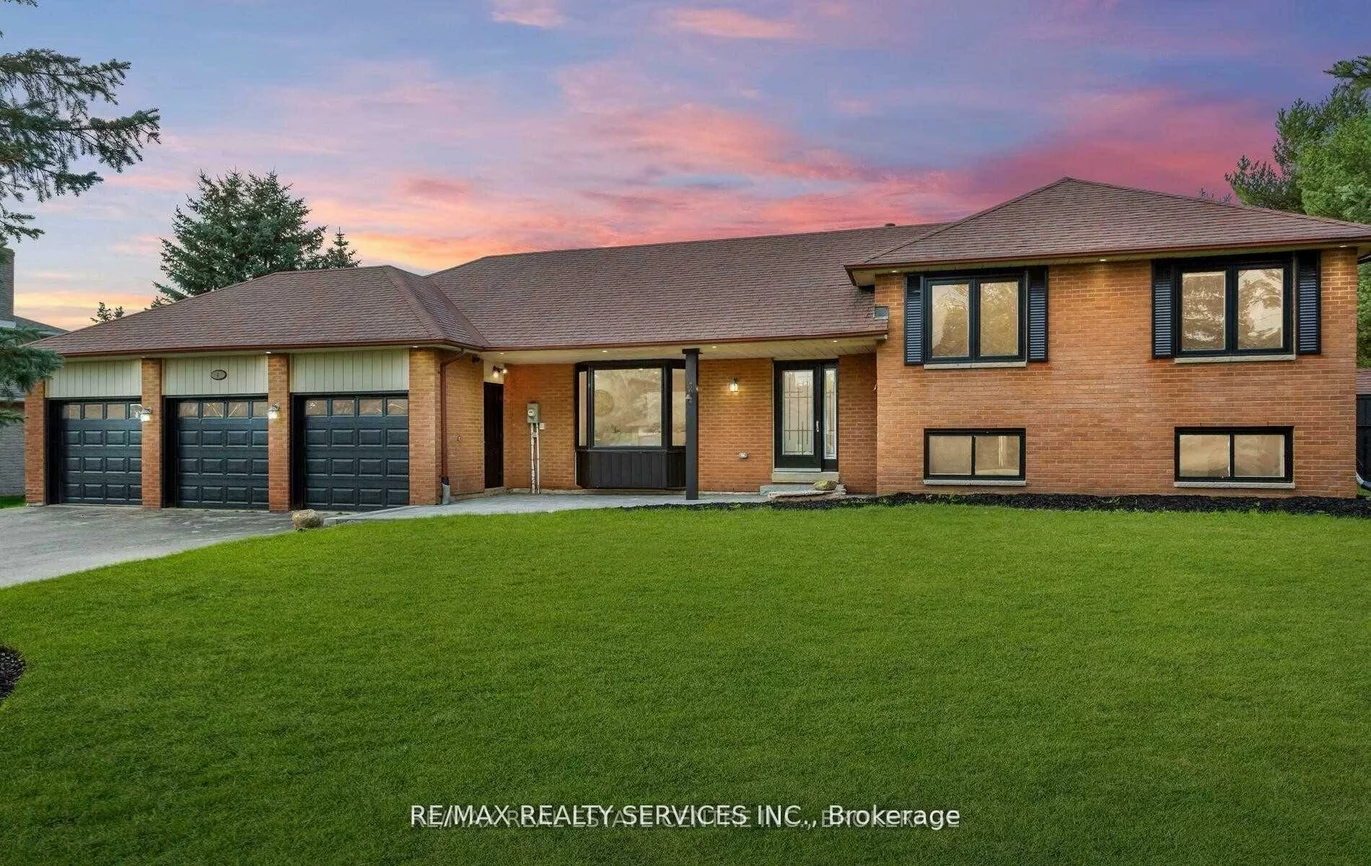 4, Blue Horizon, Caledon Village, Caledon