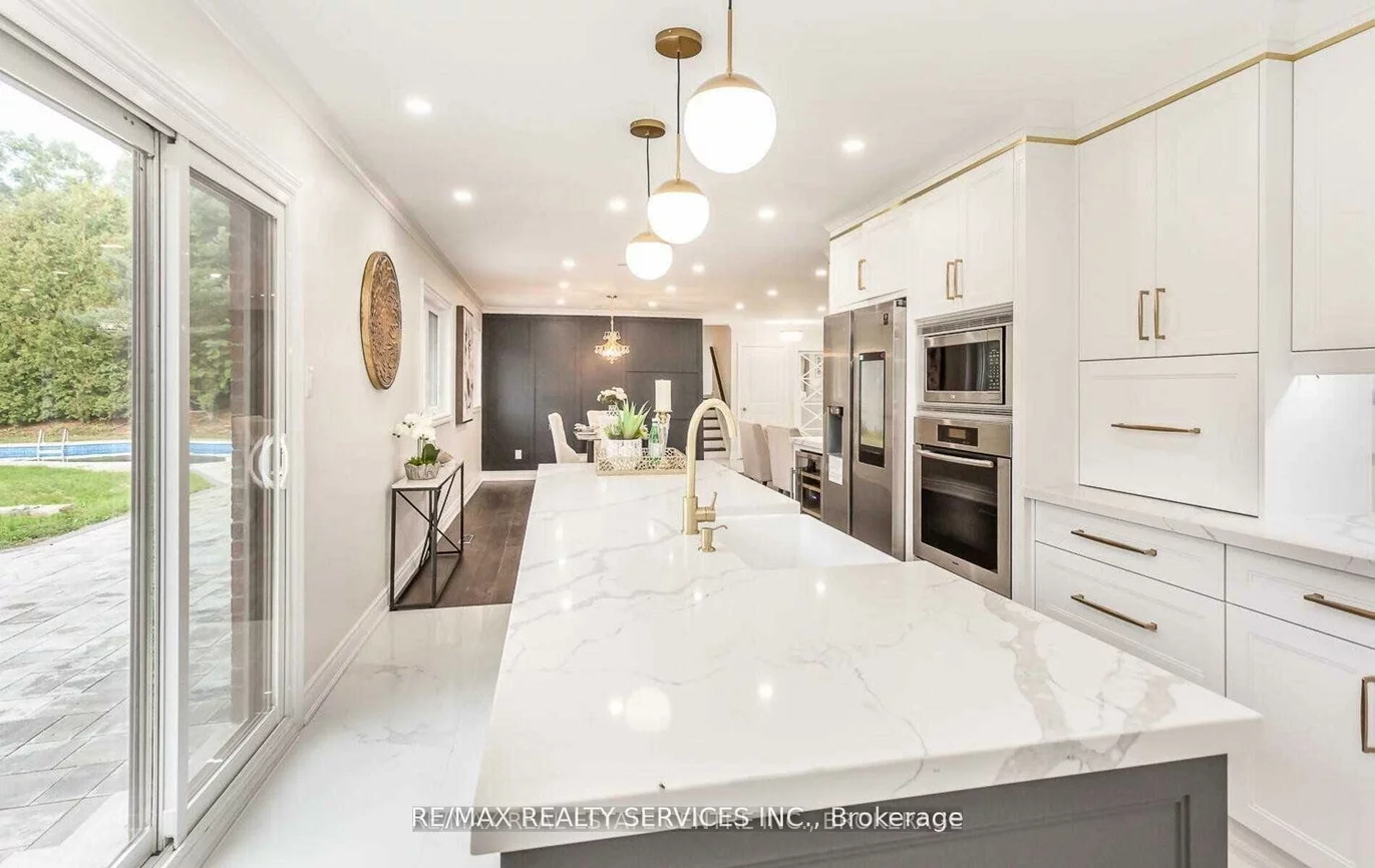 4, Blue Horizon, Caledon Village, Caledon