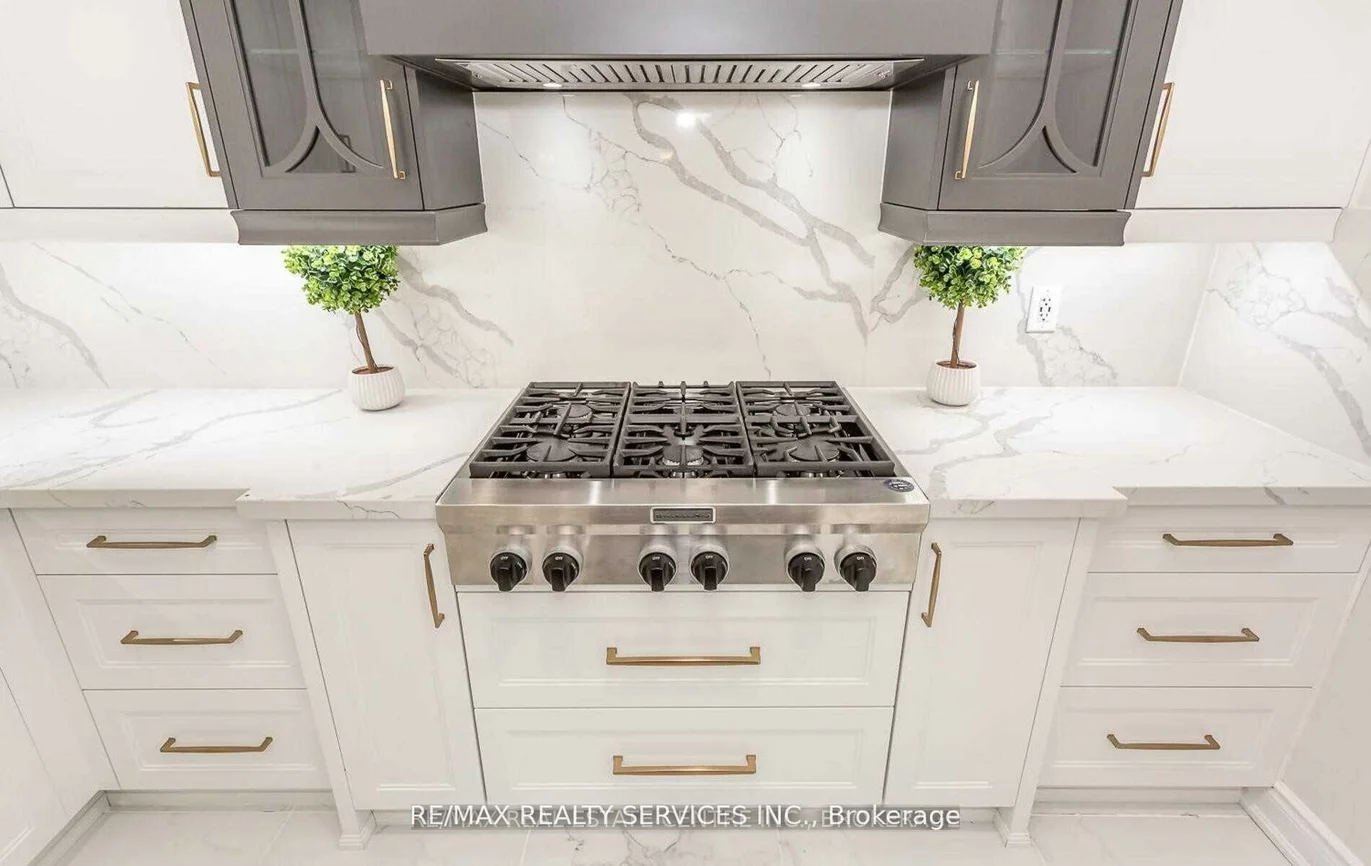 4, Blue Horizon, Caledon Village, Caledon