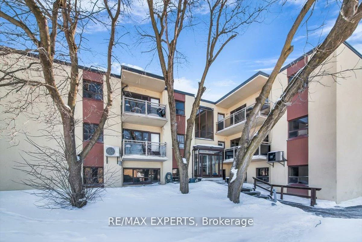 16, William, Bolton West, Caledon