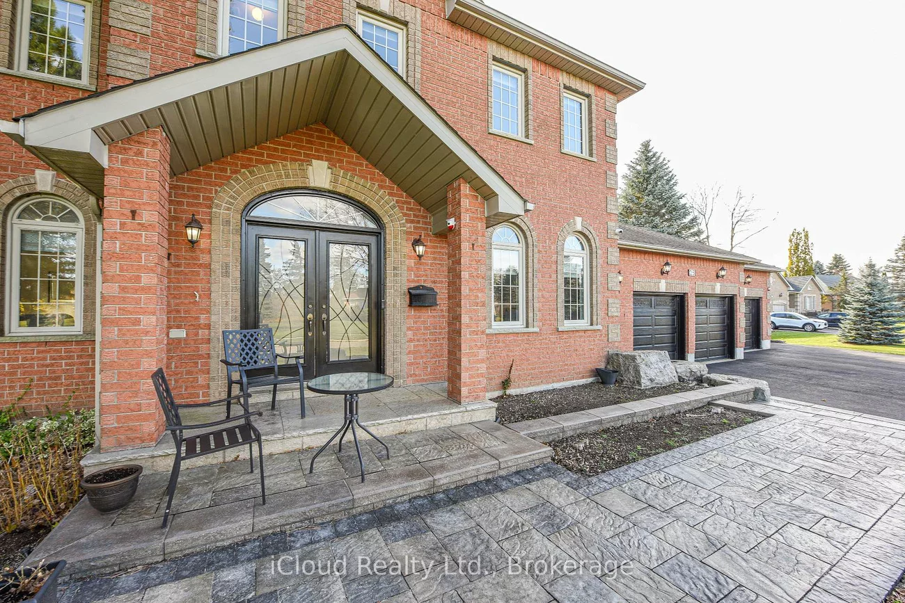 25, Giles, Caledon Village, Caledon