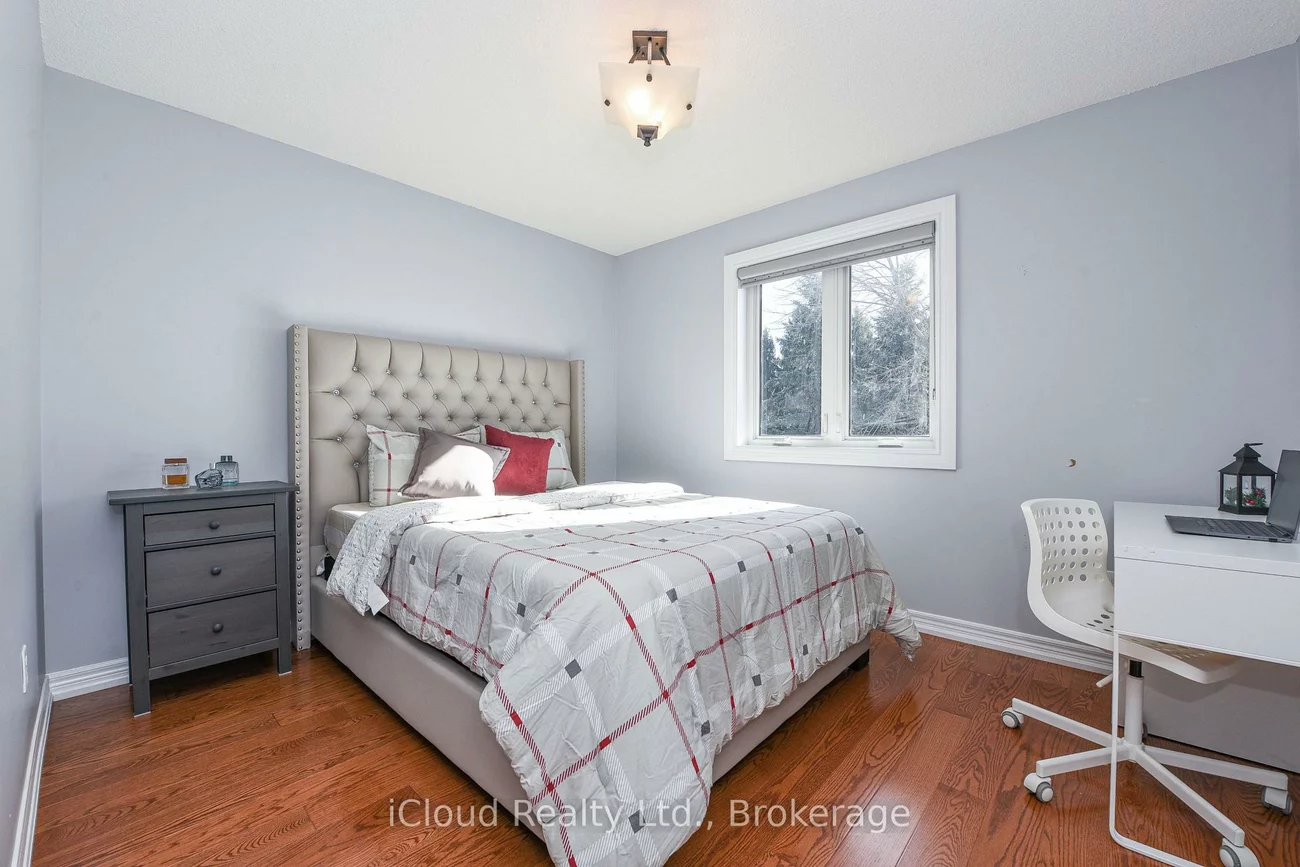 25, Giles, Caledon Village, Caledon