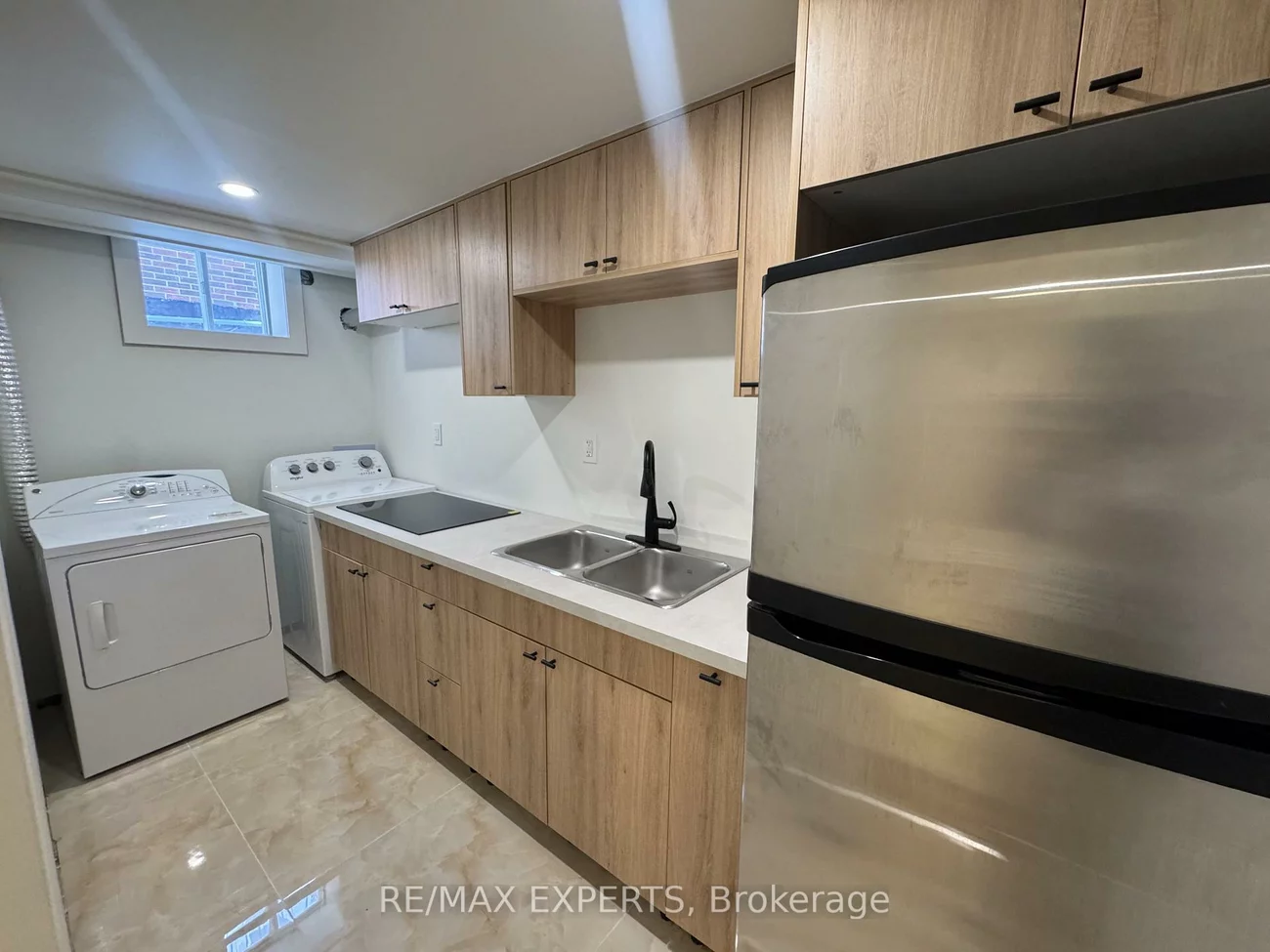 209, Ridge, Bolton West, Caledon