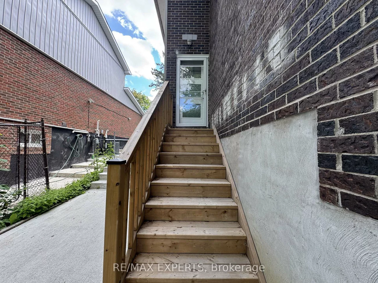 209, Ridge, Bolton West, Caledon