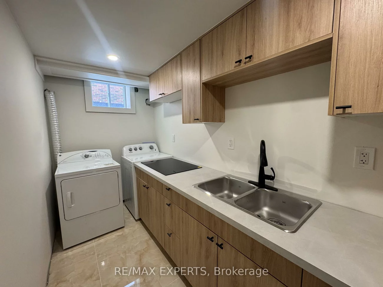 209, Ridge, Bolton West, Caledon