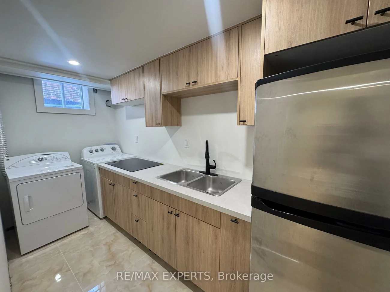 209, Ridge, Bolton West, Caledon