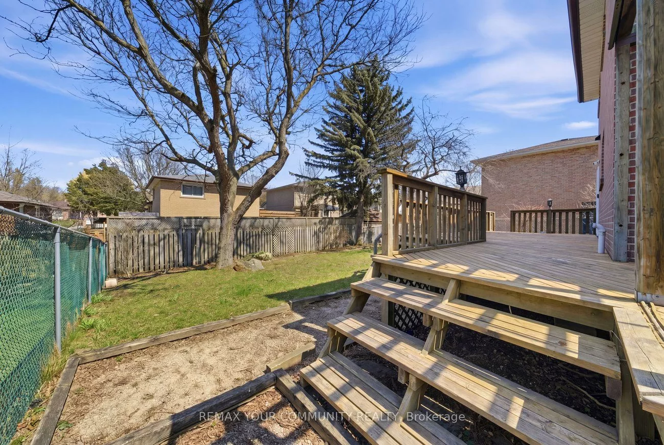 150, connaught, Bolton West, Caledon