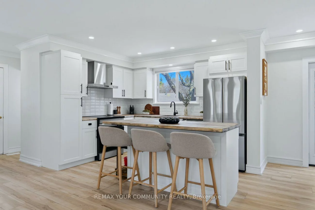 150, connaught, Bolton West, Caledon