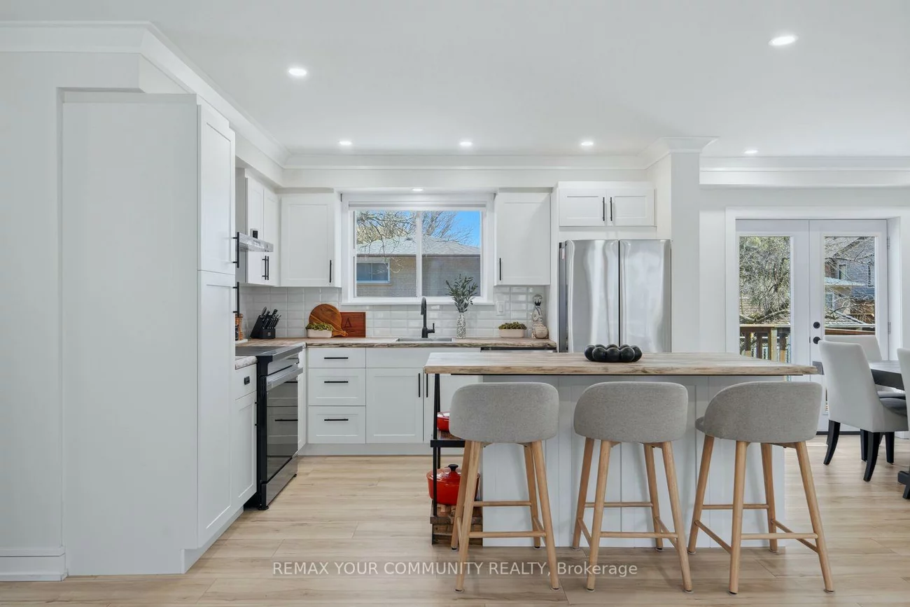 150, connaught, Bolton West, Caledon