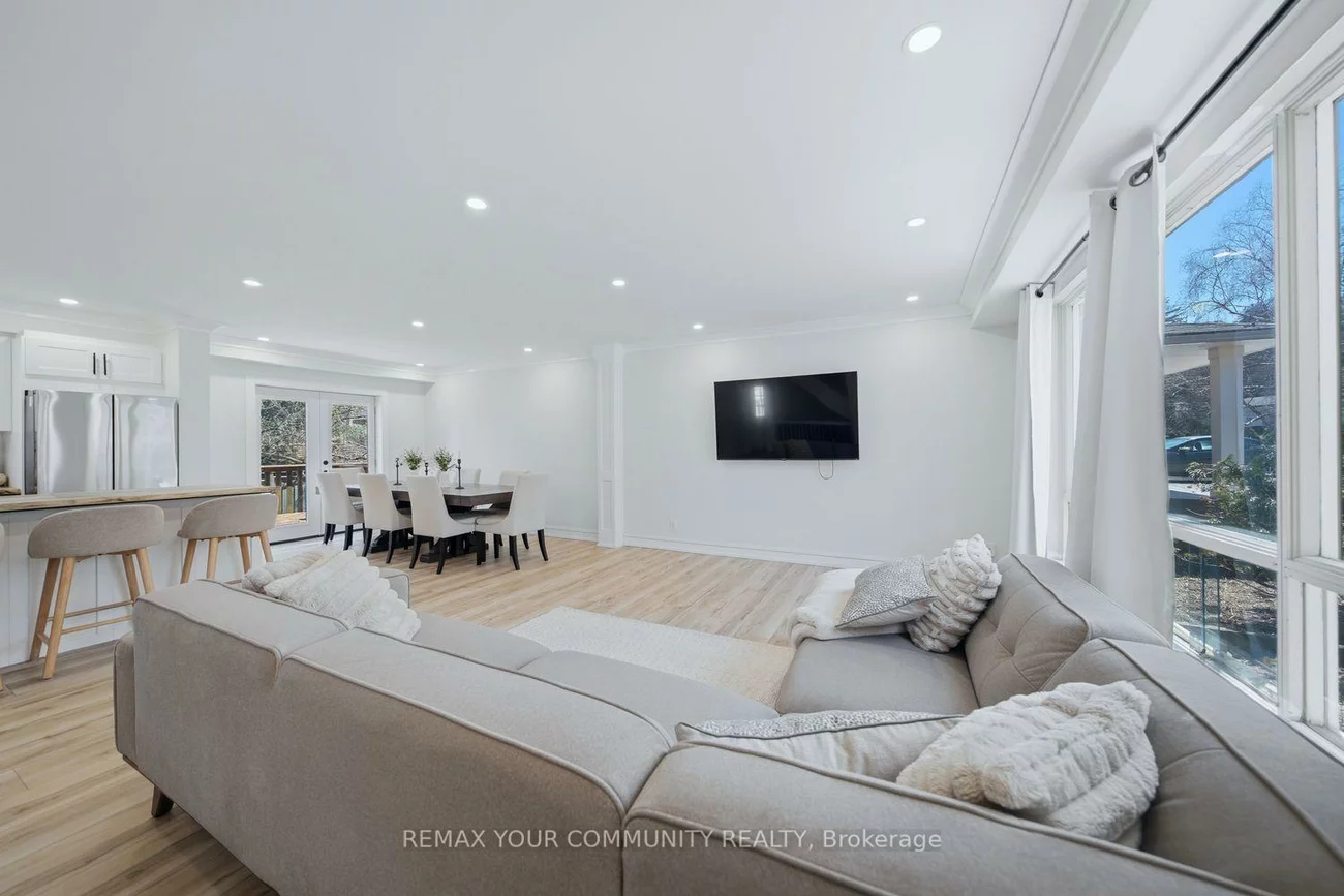150, connaught, Bolton West, Caledon