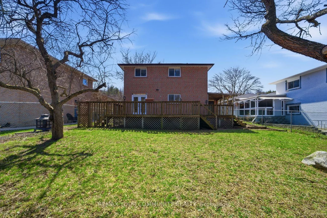 150, connaught, Bolton West, Caledon
