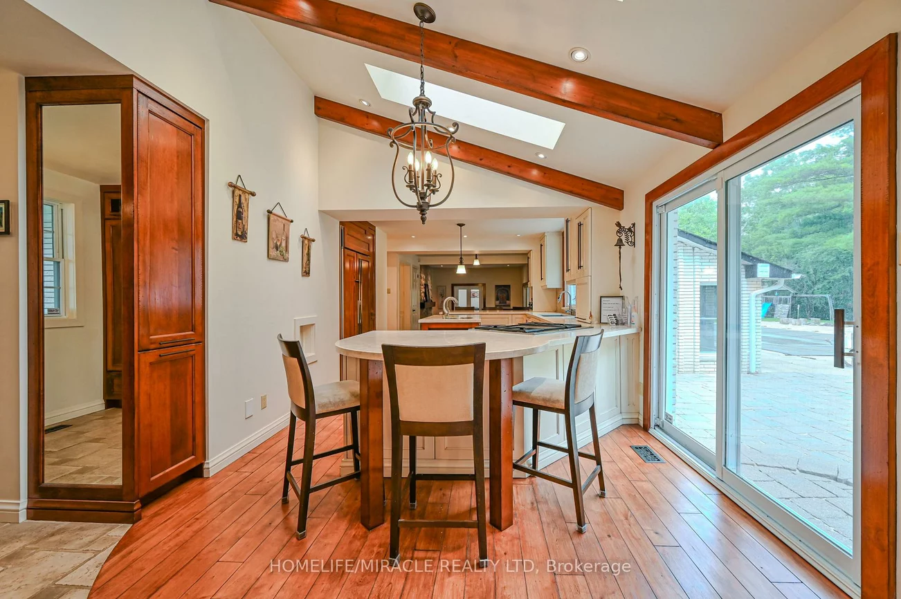 62, Gibson Lake, Palgrave, Caledon