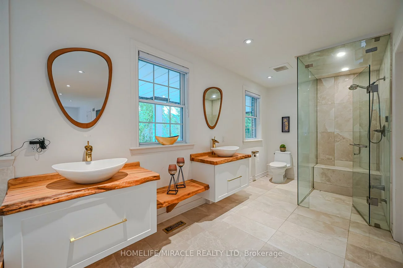 62, Gibson Lake, Palgrave, Caledon