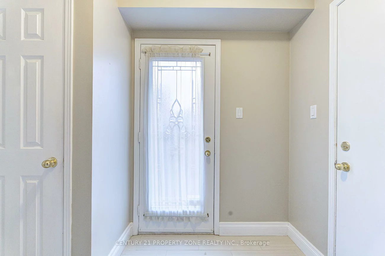 4, Compton, Bolton East, Caledon