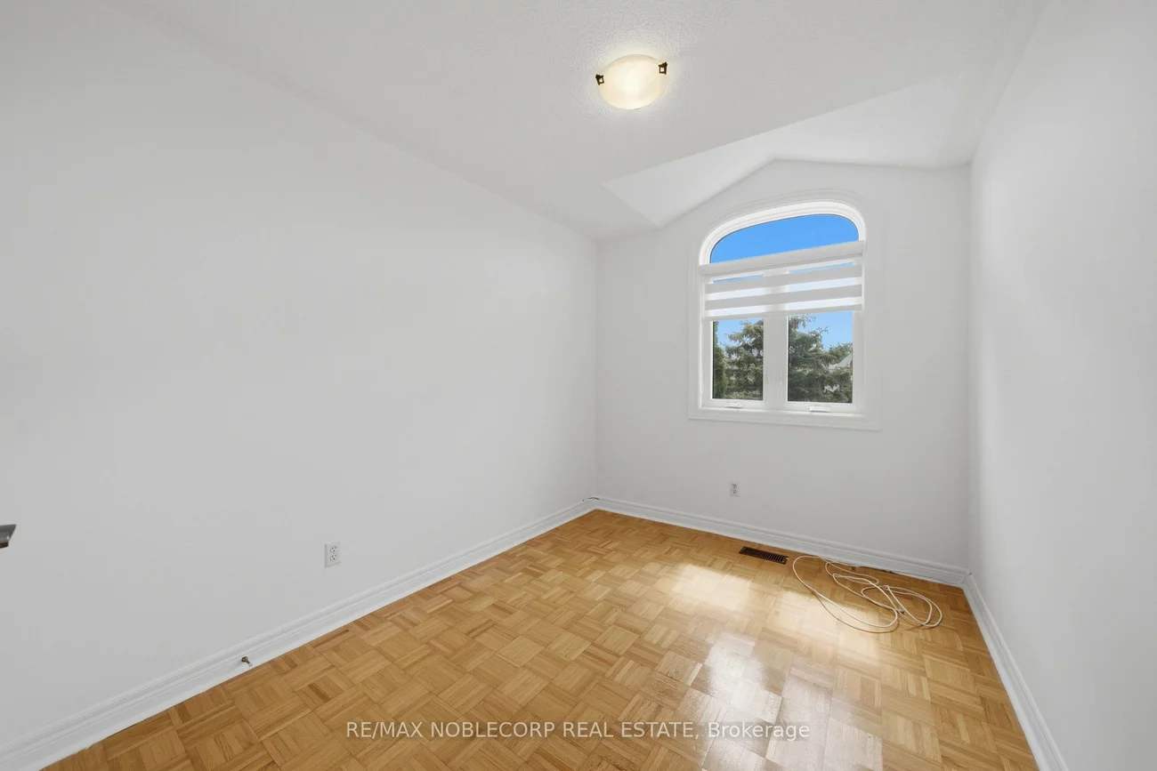 22, Carriage House, Bolton East, Caledon