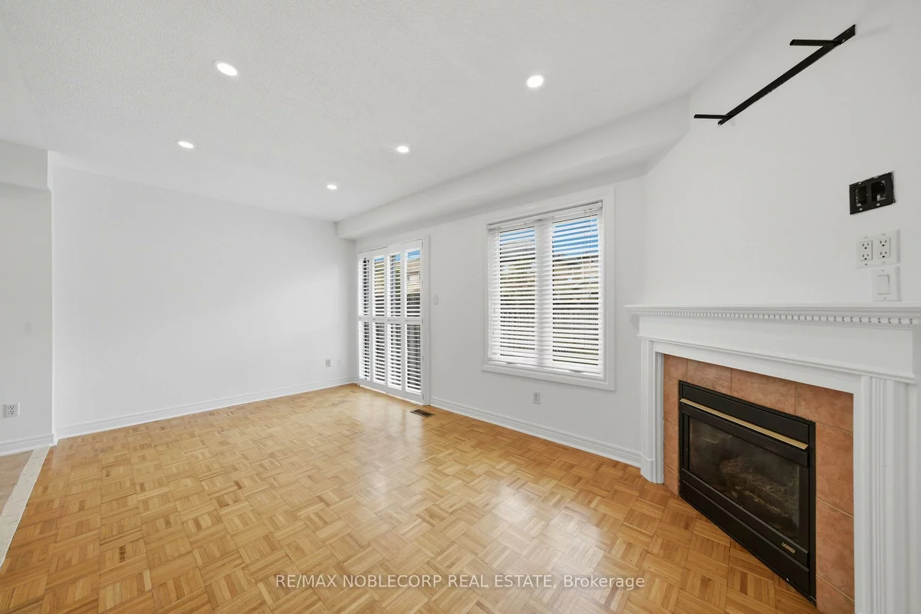 22, Carriage House, Bolton East, Caledon