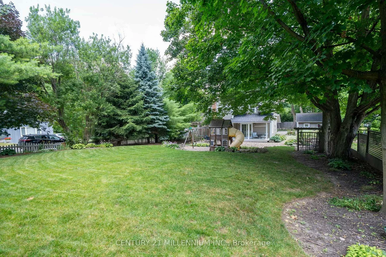 255, MacDonald, Inglewood, Caledon