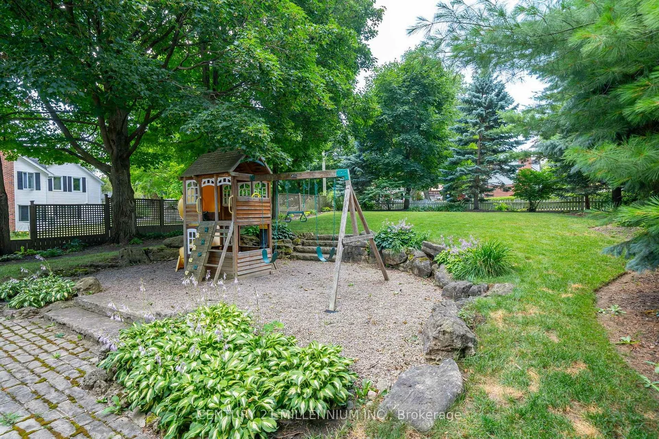 255, MacDonald, Inglewood, Caledon