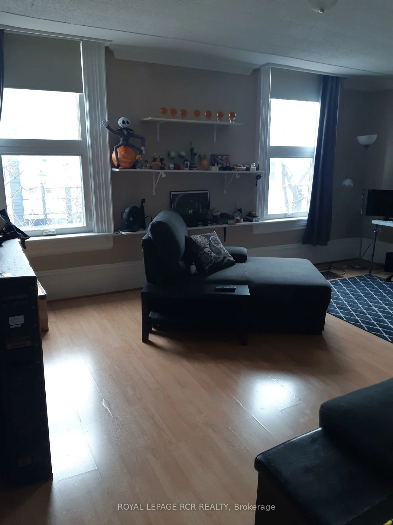 50, Queen, Bolton West, Caledon