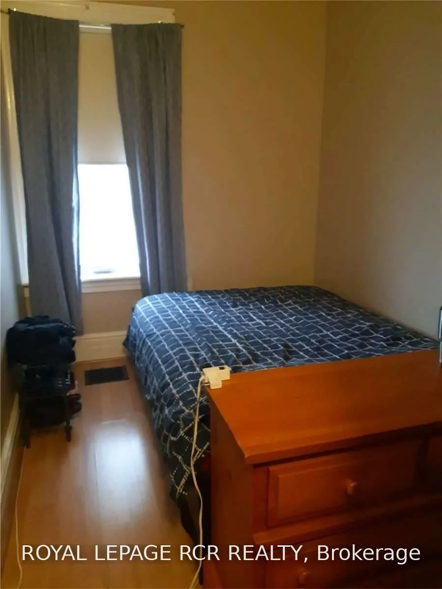 50, Queen, Bolton West, Caledon