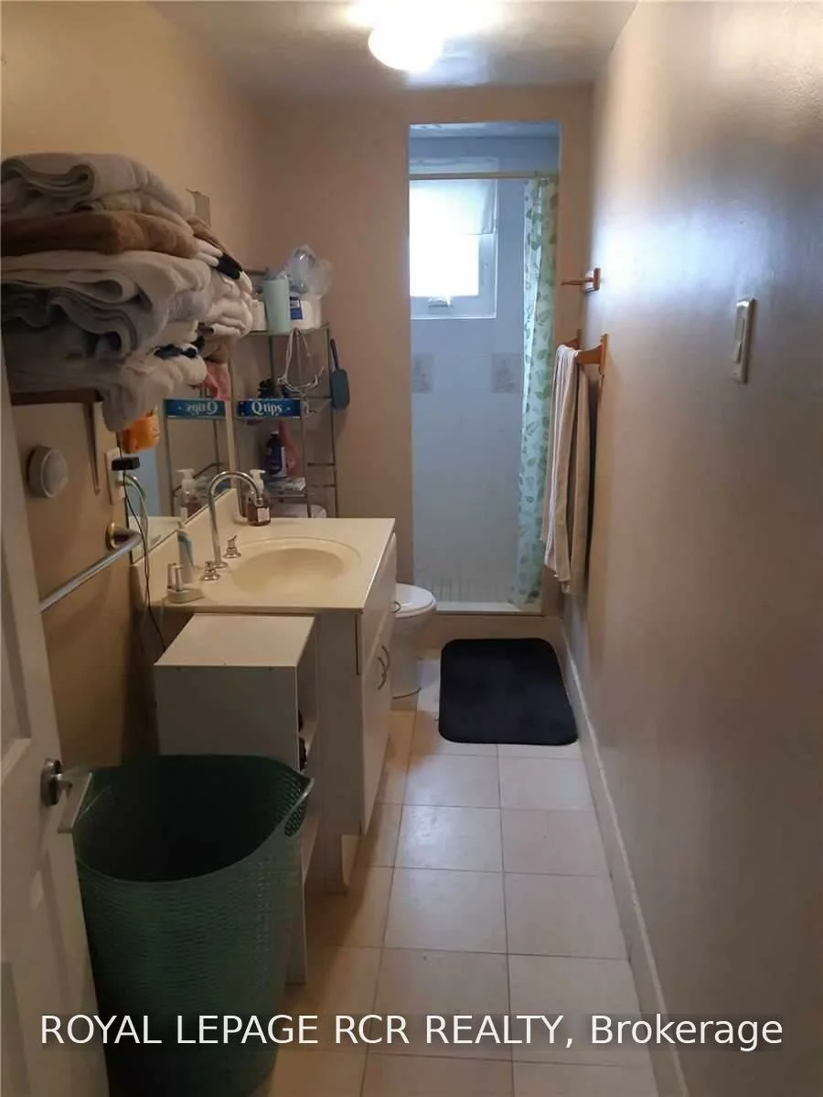 50, Queen, Bolton West, Caledon
