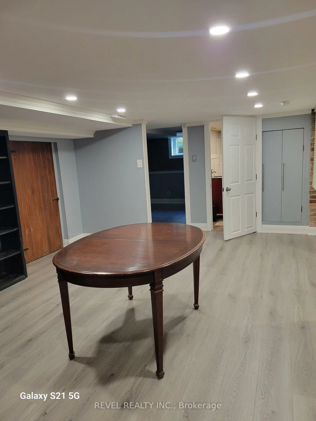 31, Sackville, Bolton West, Caledon