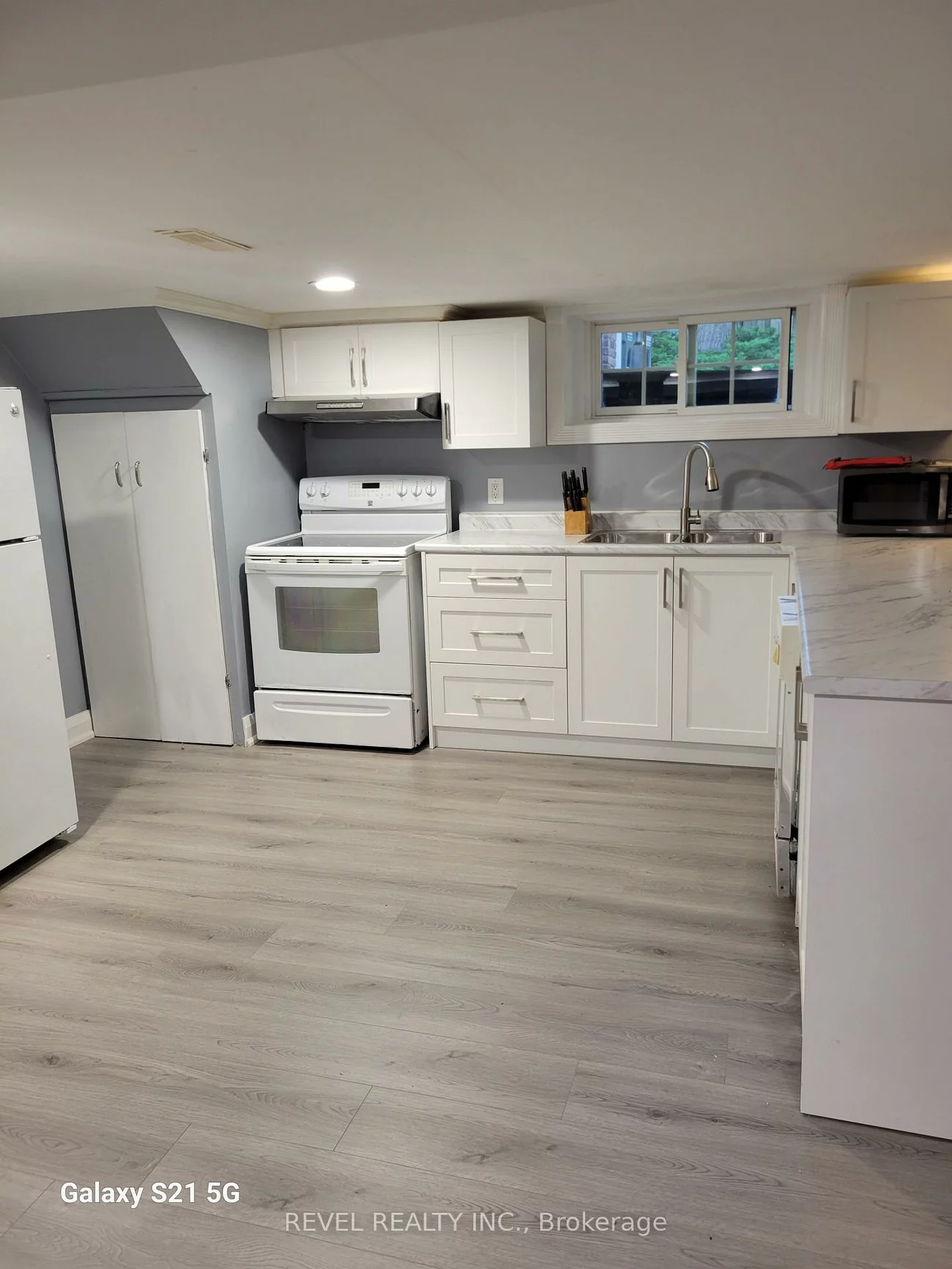 31, Sackville, Bolton West, Caledon