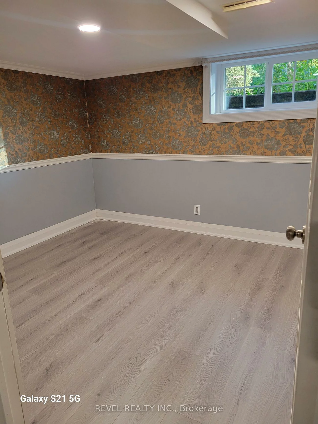31, Sackville, Bolton West, Caledon