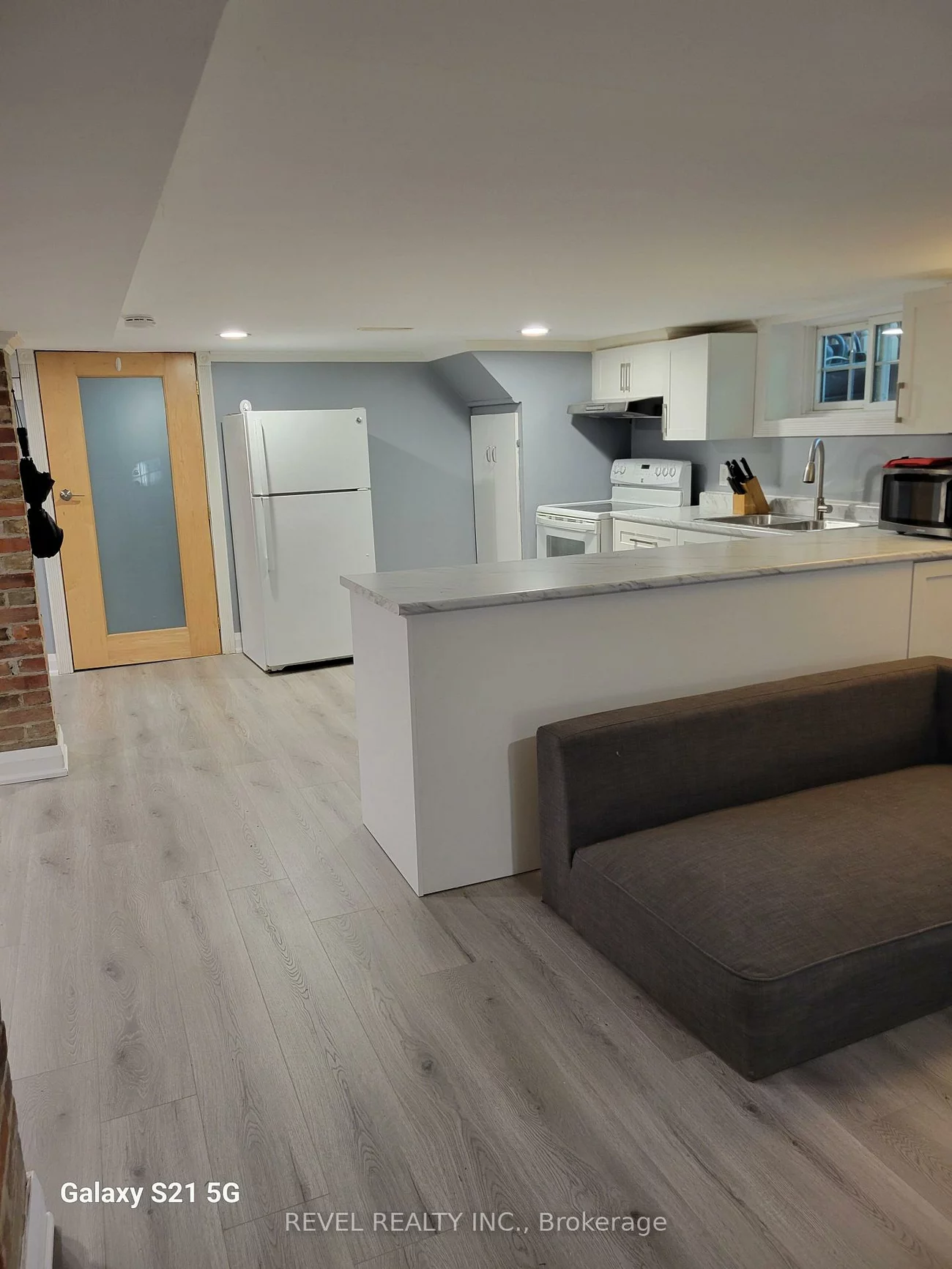 31, Sackville, Bolton West, Caledon
